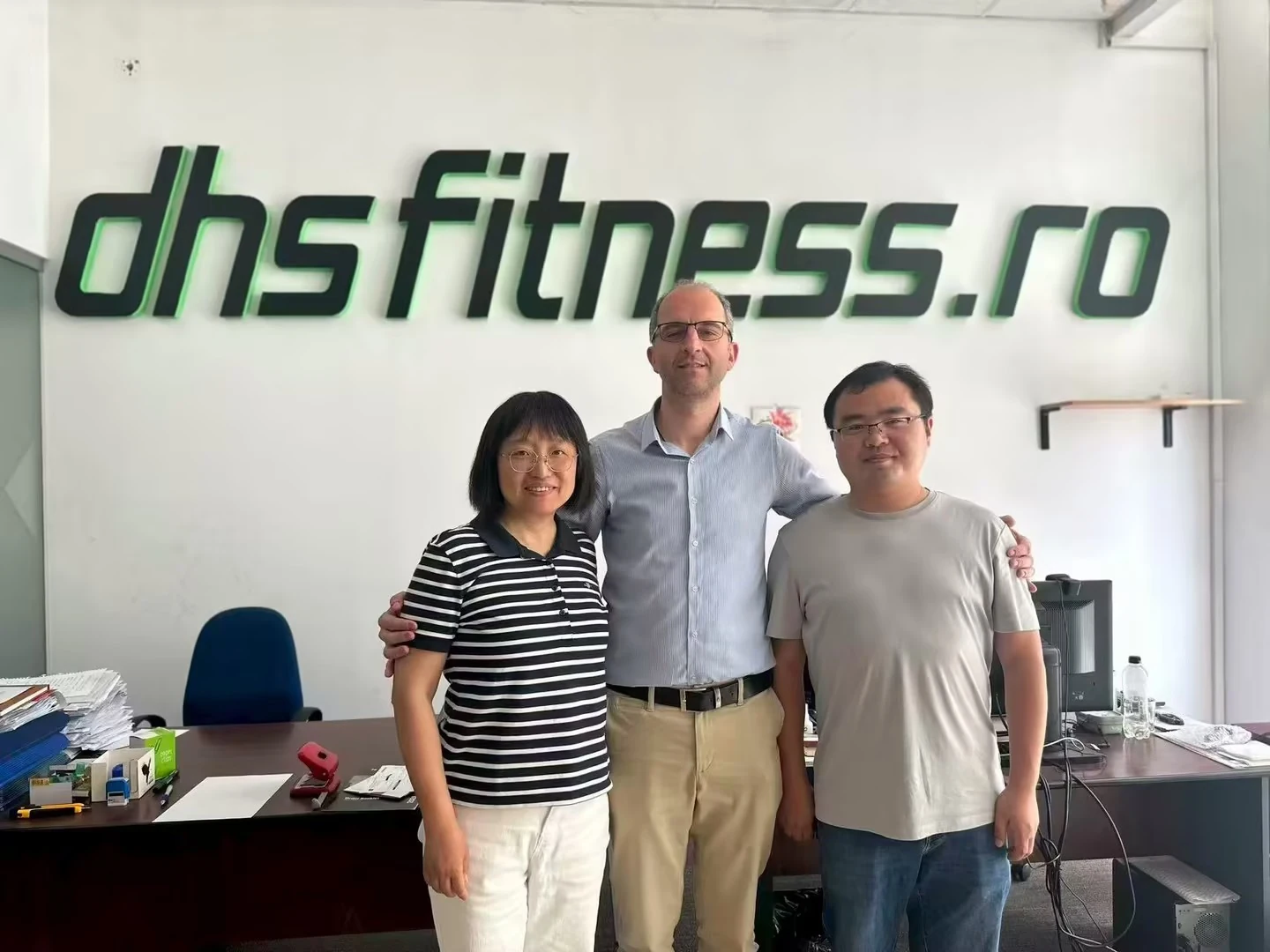 &Icirc;nt&acirc;lnire de echipă la sediul DHS Fitness din Deva